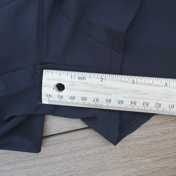 The North Face Women’s Varque Shorts Black Size Small S/Reg NWT Lightweight - Picture 6 of 7